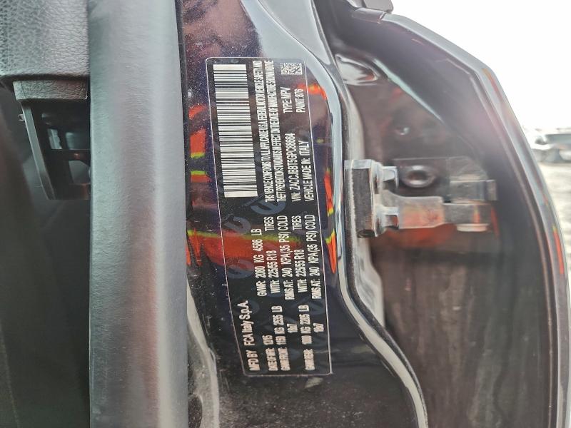 Фото 12 - JEEP RENEGADE