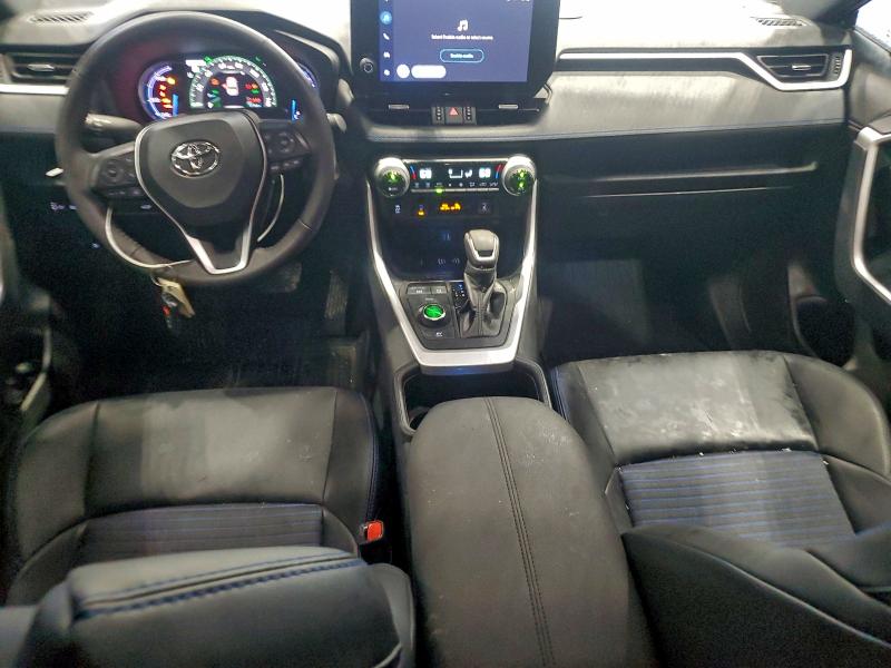 Фото 8 - TOYOTA RAV4