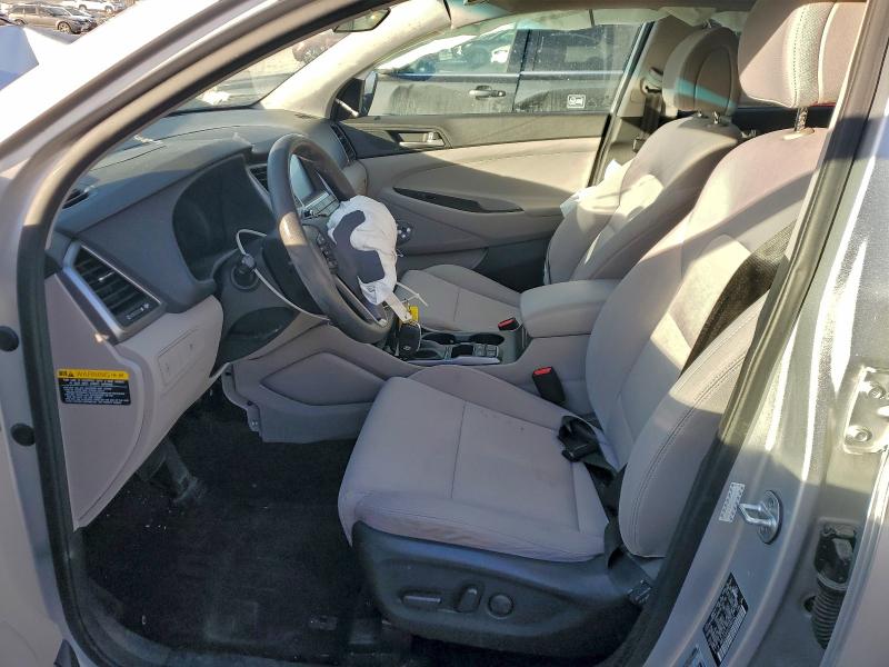 Фото 7 - HYUNDAI TUCSON