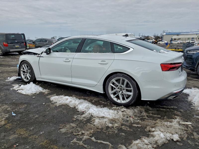 Фото 2 - AUDI A5