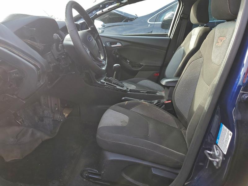 Фото 7 - FORD FOCUS