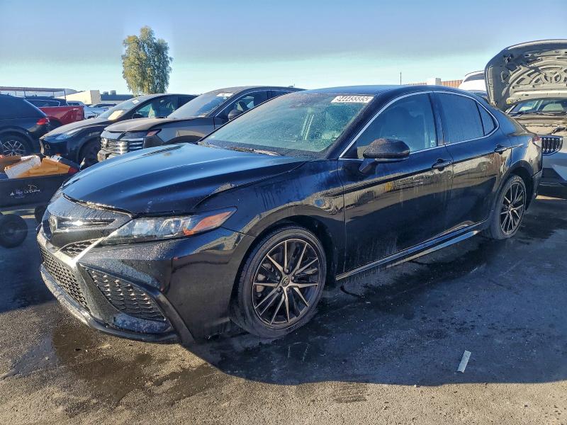 Фото 1 - TOYOTA CAMRY