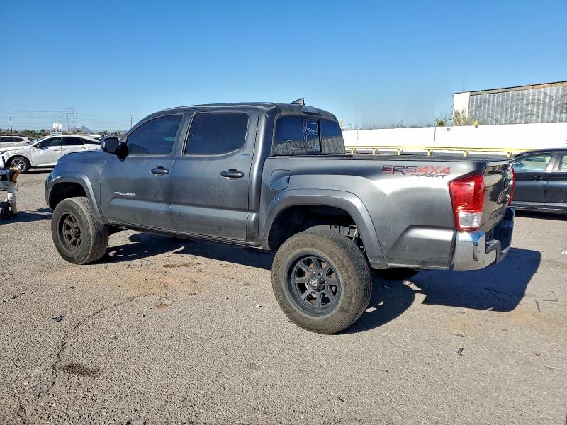 Фото 2 - TOYOTA TACOMA