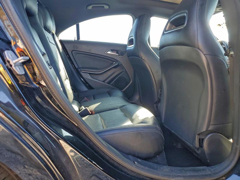 Фото 10 - MERCEDES-BENZ CLA-CLASS