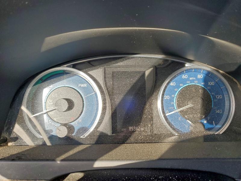 Фото 9 - TOYOTA CAMRY