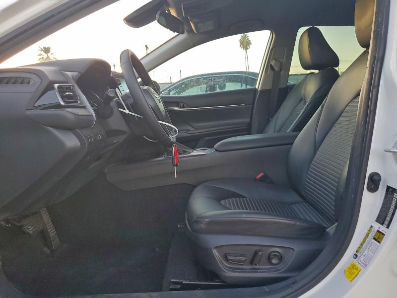 Фото 7 - TOYOTA CAMRY