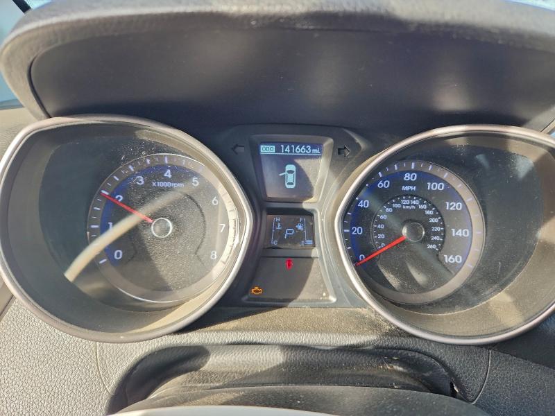 Фото 9 - HYUNDAI ELANTRA