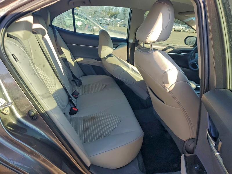 Фото 10 - TOYOTA CAMRY