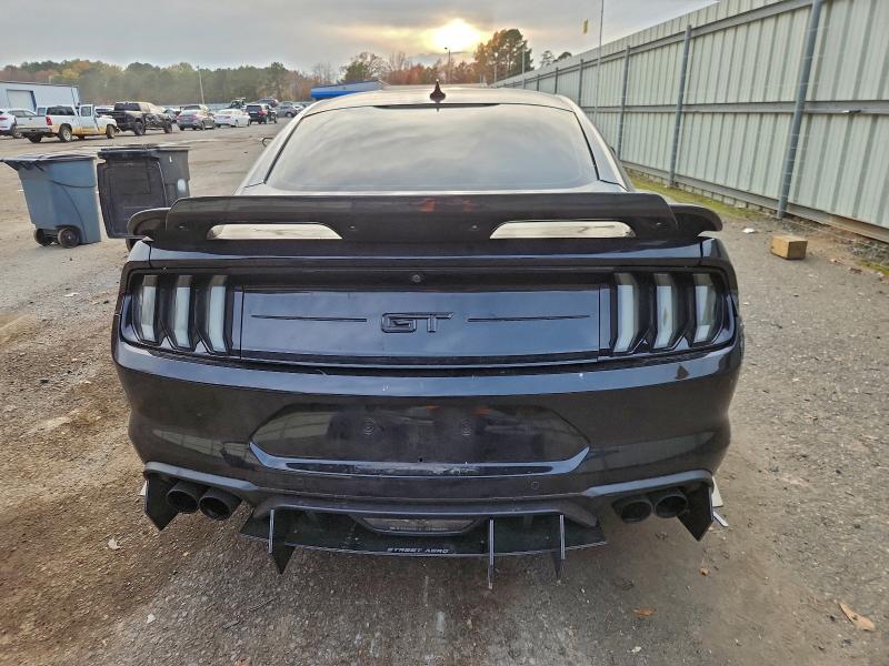 Фото 6 - FORD MUSTANG