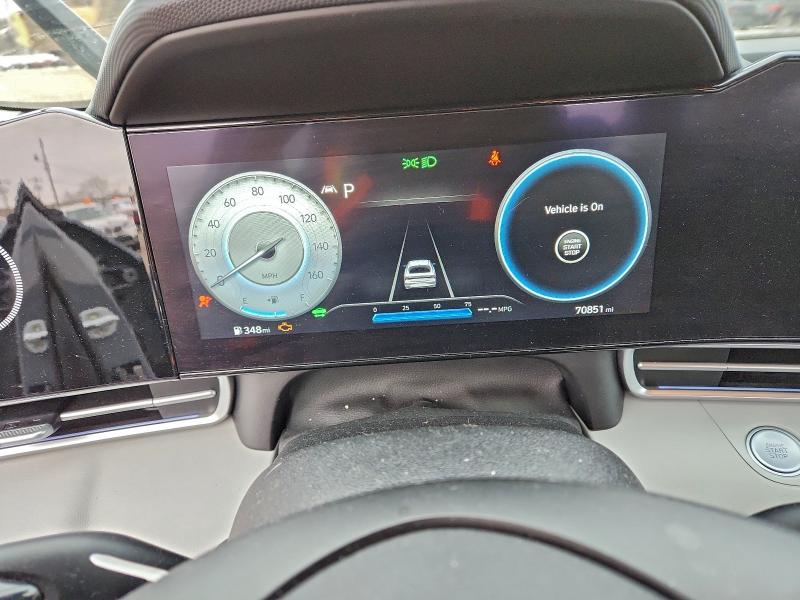 Фото 9 - HYUNDAI ELANTRA