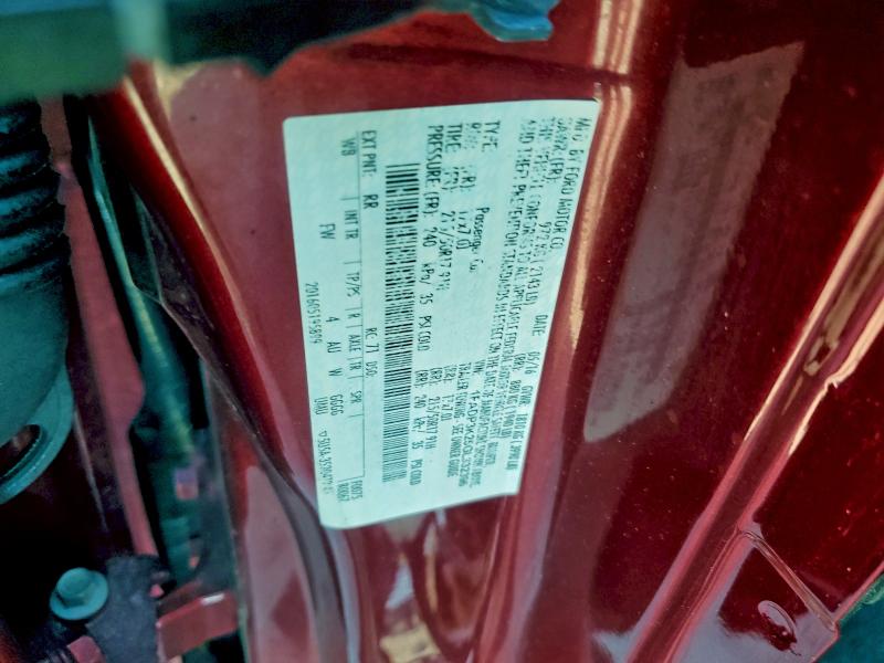 Фото 12 - FORD FOCUS