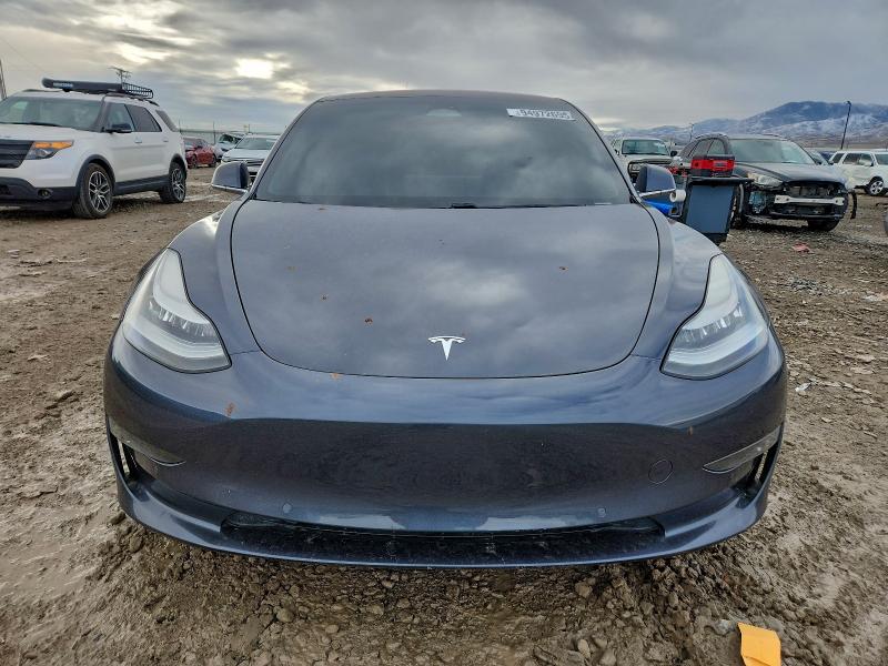 Фото 5 - TESLA MODEL 3