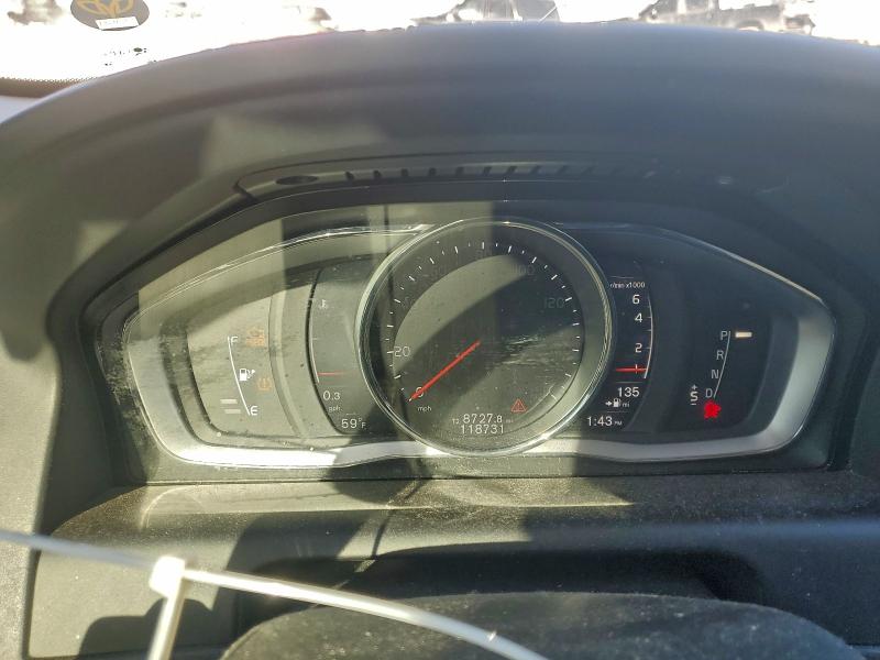 Фото 9 - VOLVO XC60