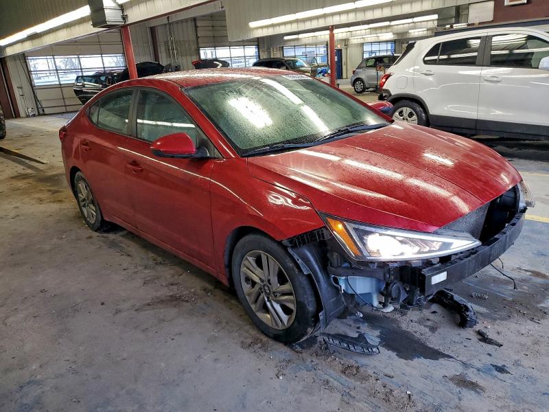 Фото 4 - HYUNDAI ELANTRA