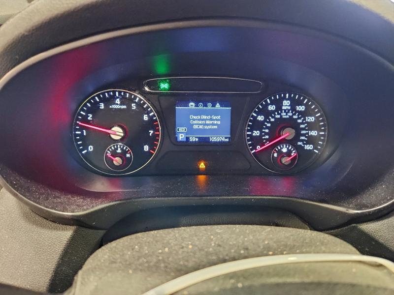 Фото 9 - KIA SORENTO