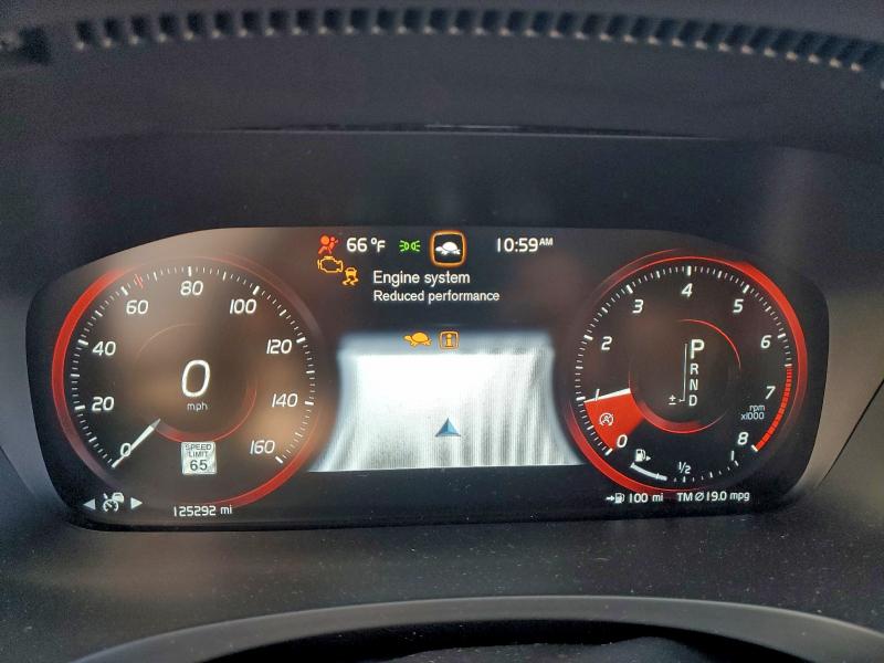 Фото 9 - VOLVO S90