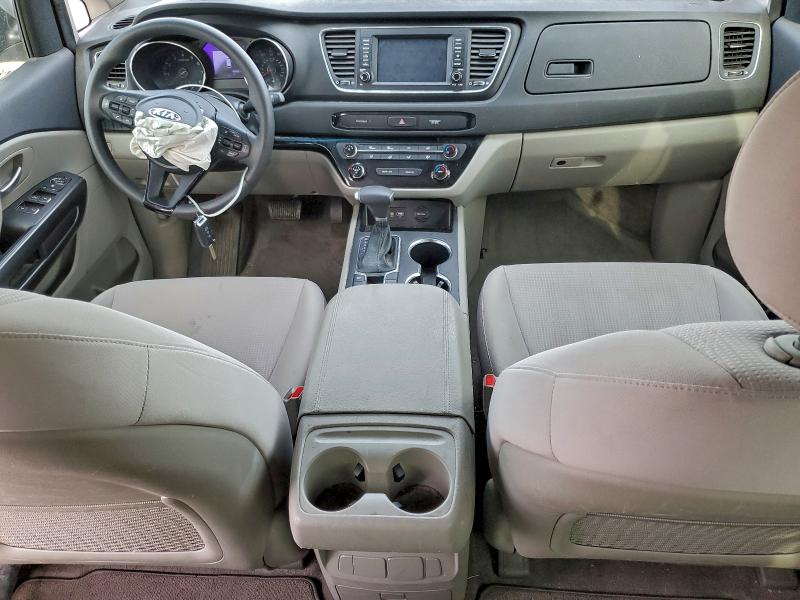 Фото 8 - KIA SEDONA