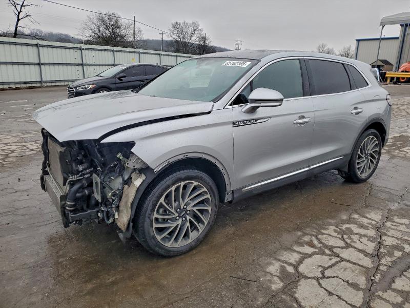 Фото 1 - LINCOLN NAUTILUS