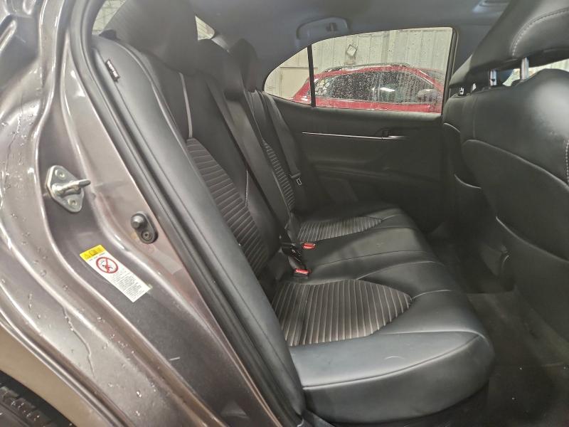 Фото 10 - TOYOTA CAMRY