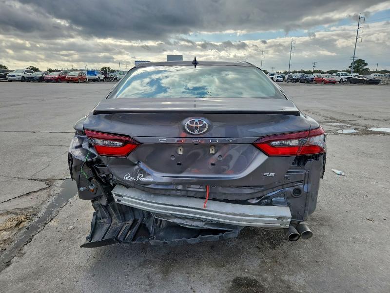 Фото 6 - TOYOTA CAMRY