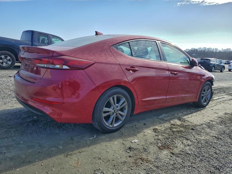 Фото 3 - HYUNDAI ELANTRA