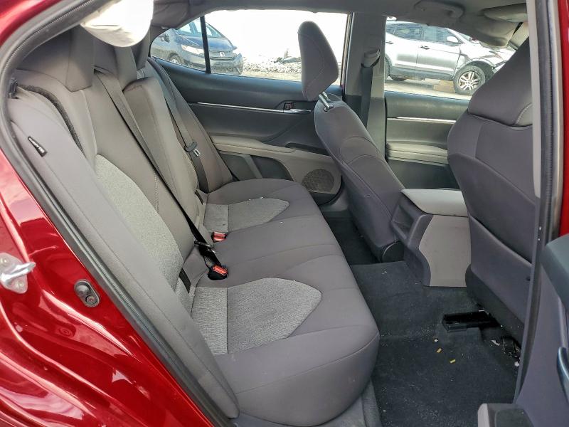 Фото 10 - TOYOTA CAMRY