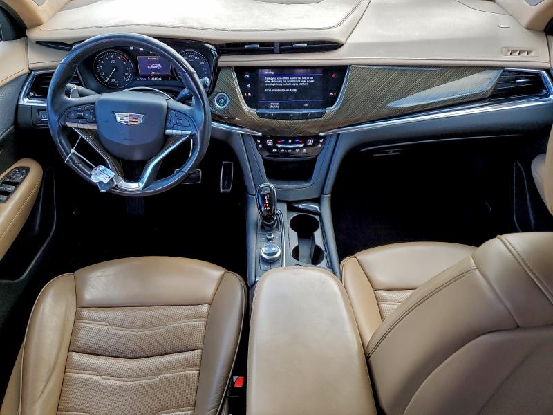 Фото 8 - CADILLAC XT6