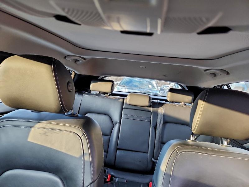 Фото 10 - INFINITI QX30