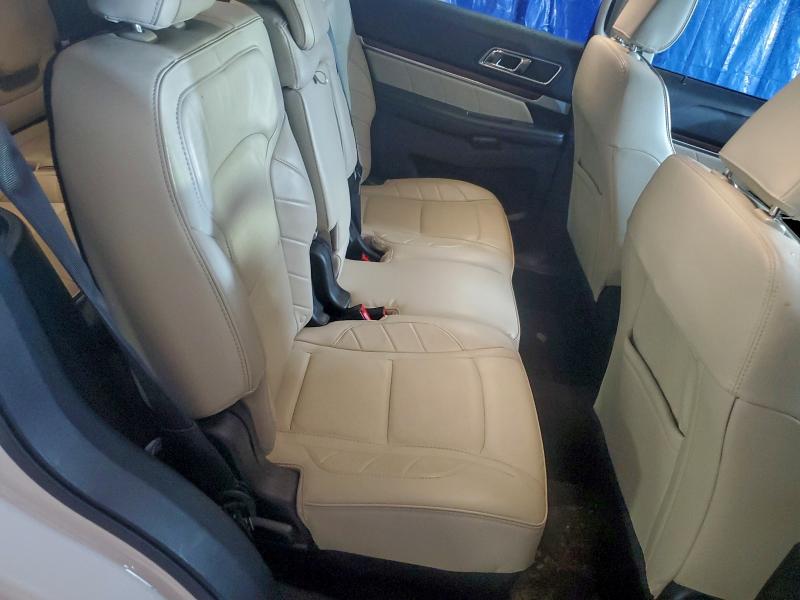 Фото 11 - FORD EXPLORER