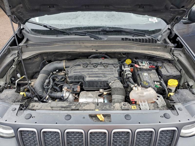 Фото 11 - JEEP RENEGADE