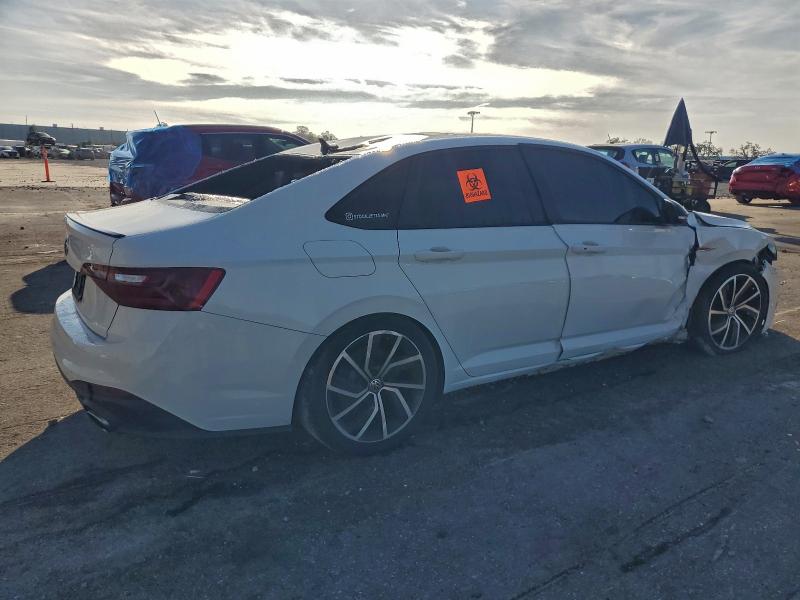 Фото 3 - VOLKSWAGEN JETTA