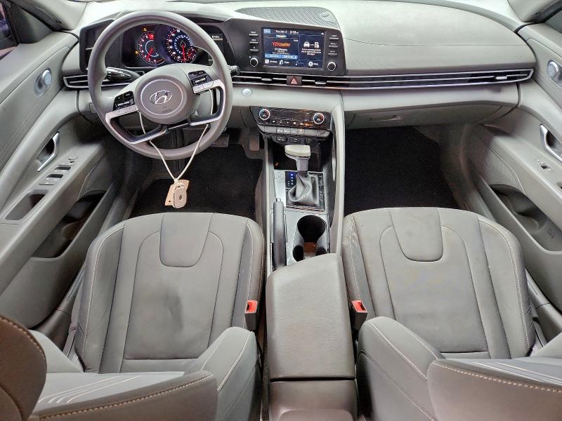 Фото 8 - HYUNDAI ELANTRA