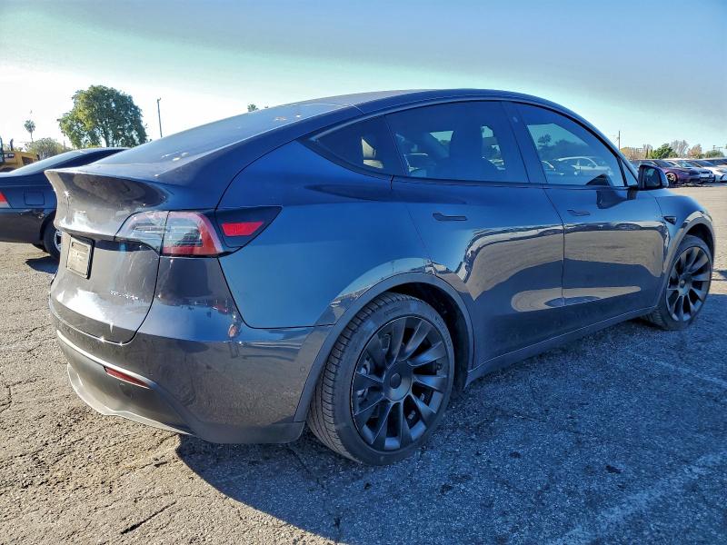 Фото 3 - TESLA MODEL Y