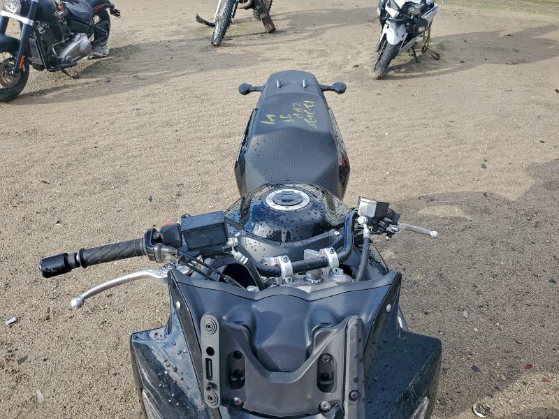 SUZUKI CYCLE DL 2012