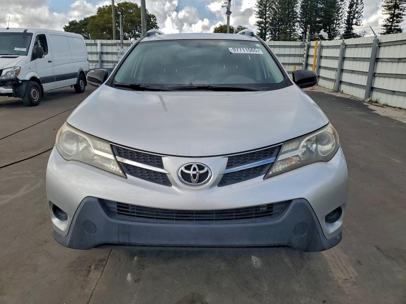 Фото 5 - TOYOTA RAV4