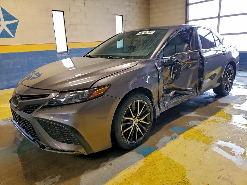 Фото 1 - TOYOTA CAMRY