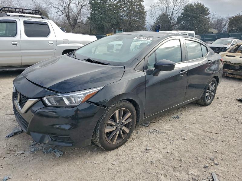 Фото 1 - NISSAN VERSA