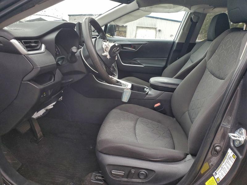 Фото 7 - TOYOTA RAV4