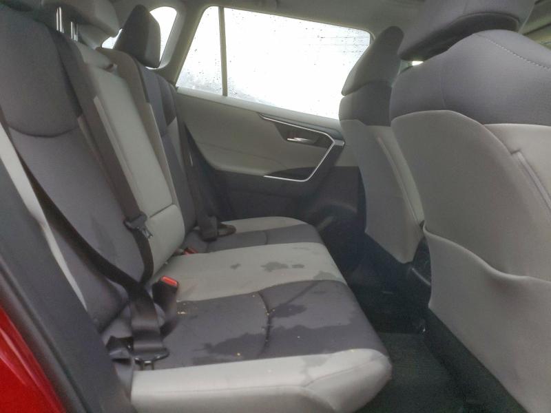 Фото 11 - TOYOTA RAV4