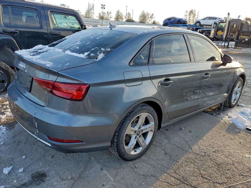 Фото 3 - AUDI A3