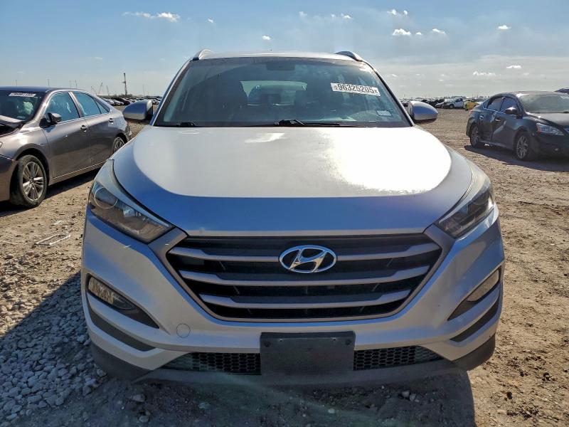 Фото 5 - HYUNDAI TUCSON