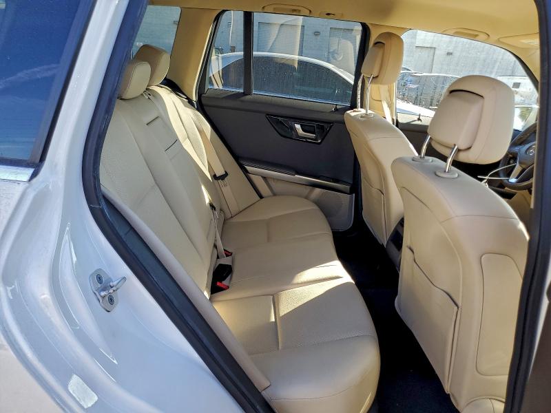 MERCEDES-BENZ GLK-CLASS 2015 VIN WDCGG5HB9FG376137