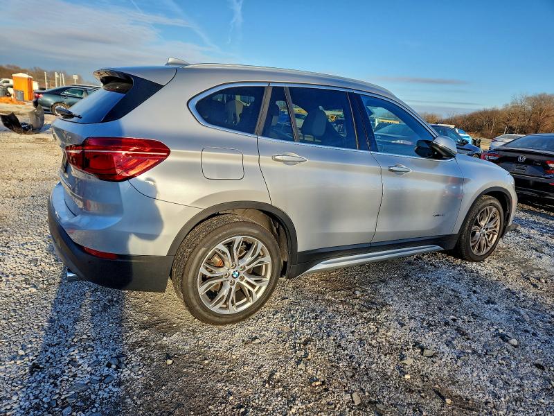 Фото 3 - BMW X1