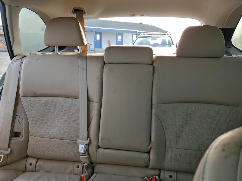 Фото 10 - SUBARU OUTBACK