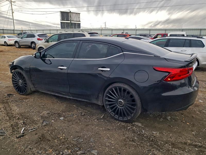 Фото 2 - NISSAN MAXIMA