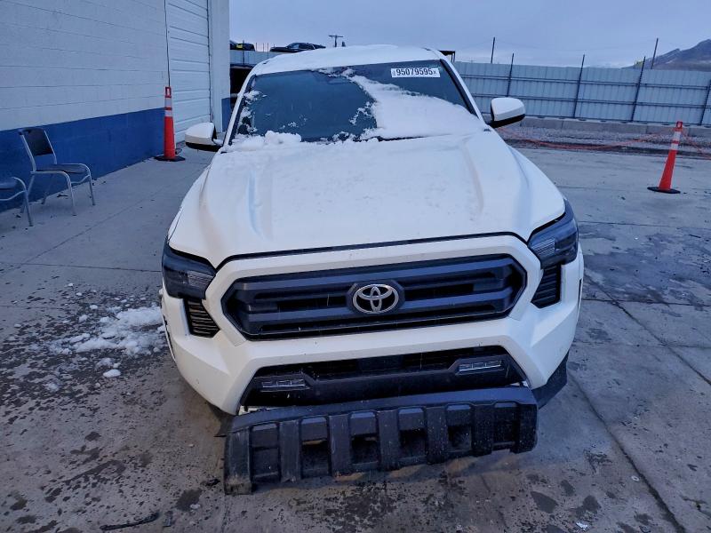 Фото 5 - TOYOTA TACOMA