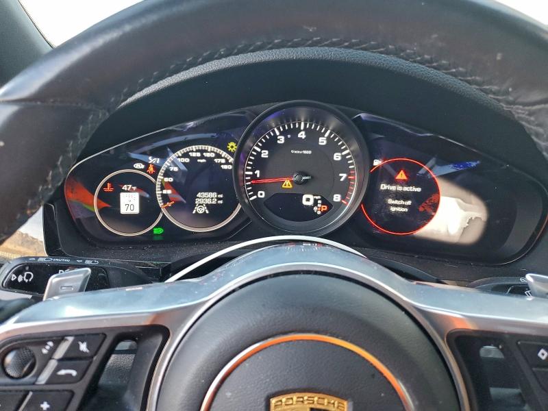 Фото 9 - PORSCHE CAYENNE