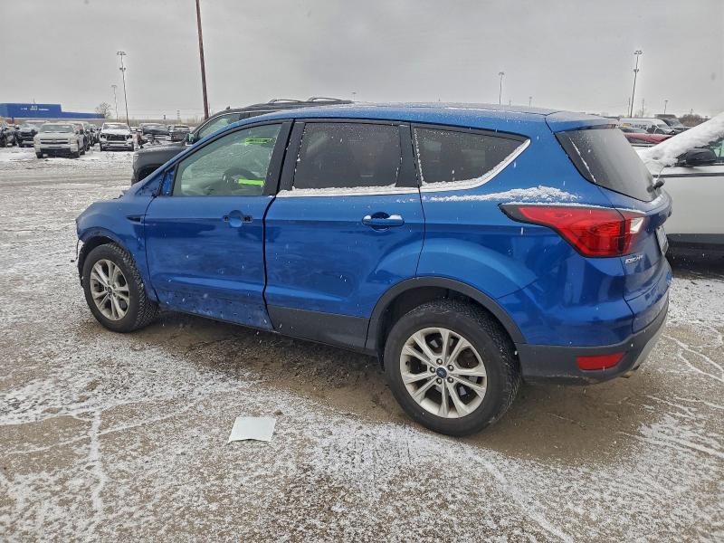 Фото 2 - FORD ESCAPE