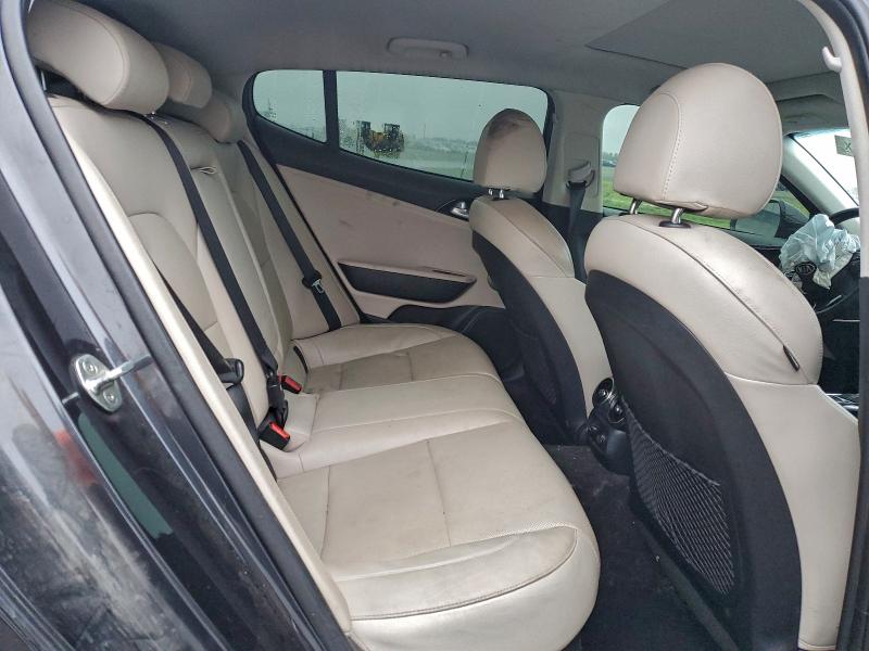 Фото 10 - KIA STINGER