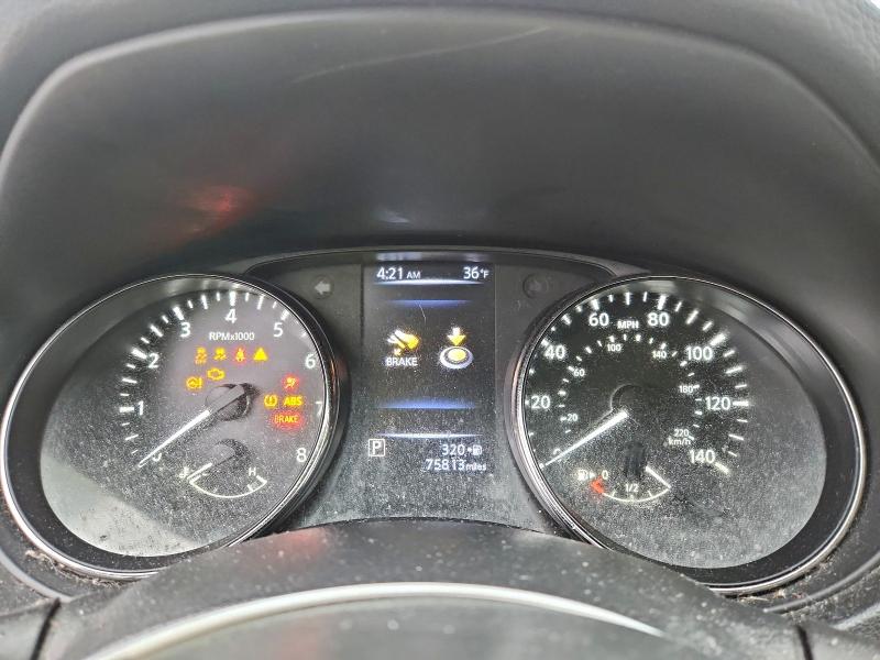 Фото 9 - NISSAN ROGUE